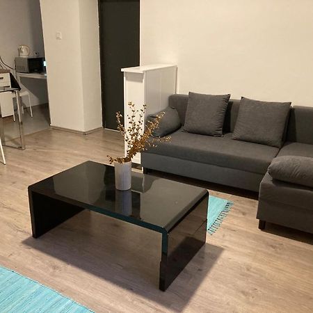 Downtown Modern 3 Bedrroom+ Living Room Apartment Wesselenyi 1.3 Szombathely Ngoại thất bức ảnh