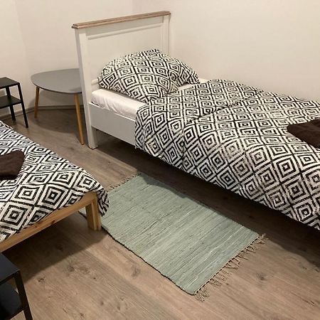 Downtown Modern 3 Bedrroom+ Living Room Apartment Wesselenyi 1.3 Szombathely Ngoại thất bức ảnh